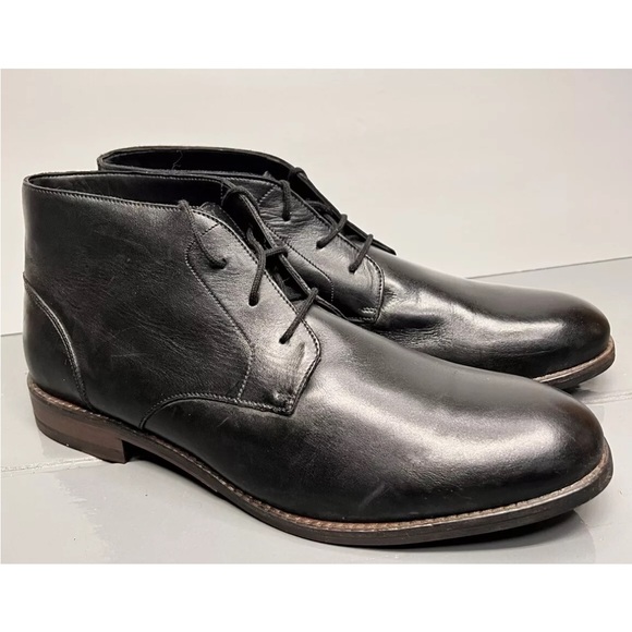 Clarks Flow Top Mens Black Leather Chukka Ankle Boots Sz 11M New Without Box.